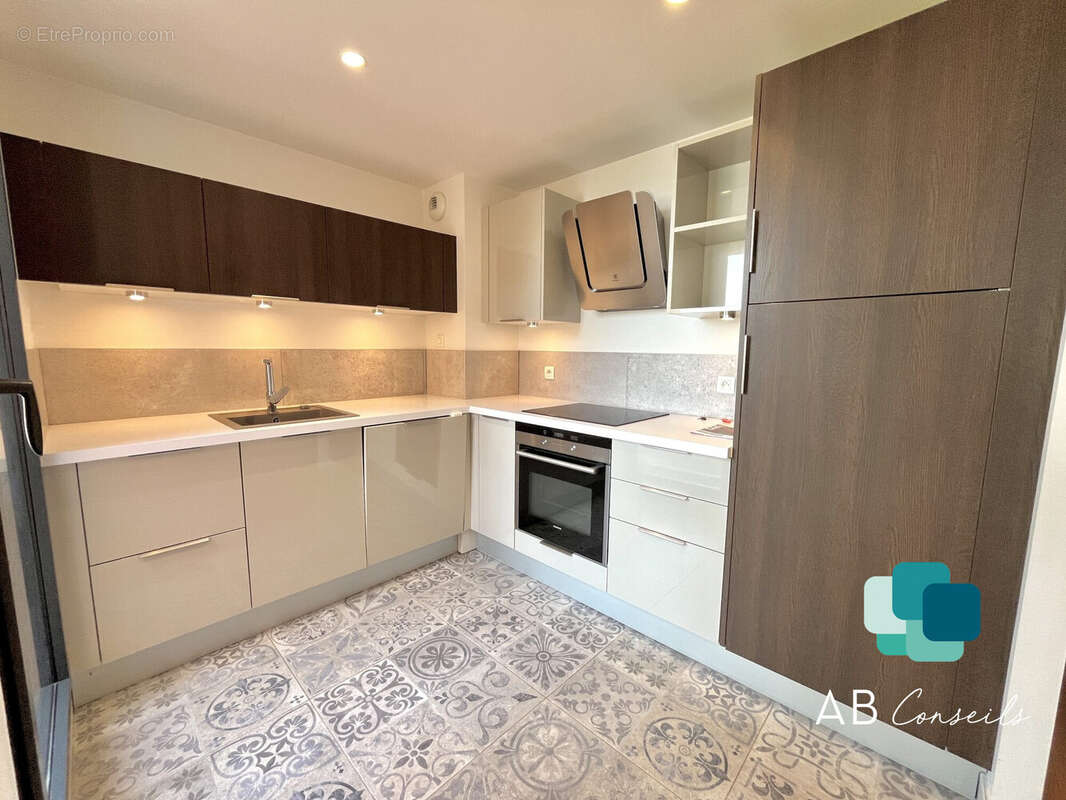 Appartement à MONT-SAINT-AIGNAN