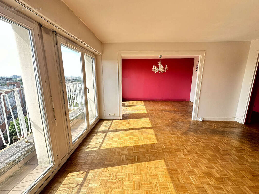 Appartement à ENGHIEN-LES-BAINS