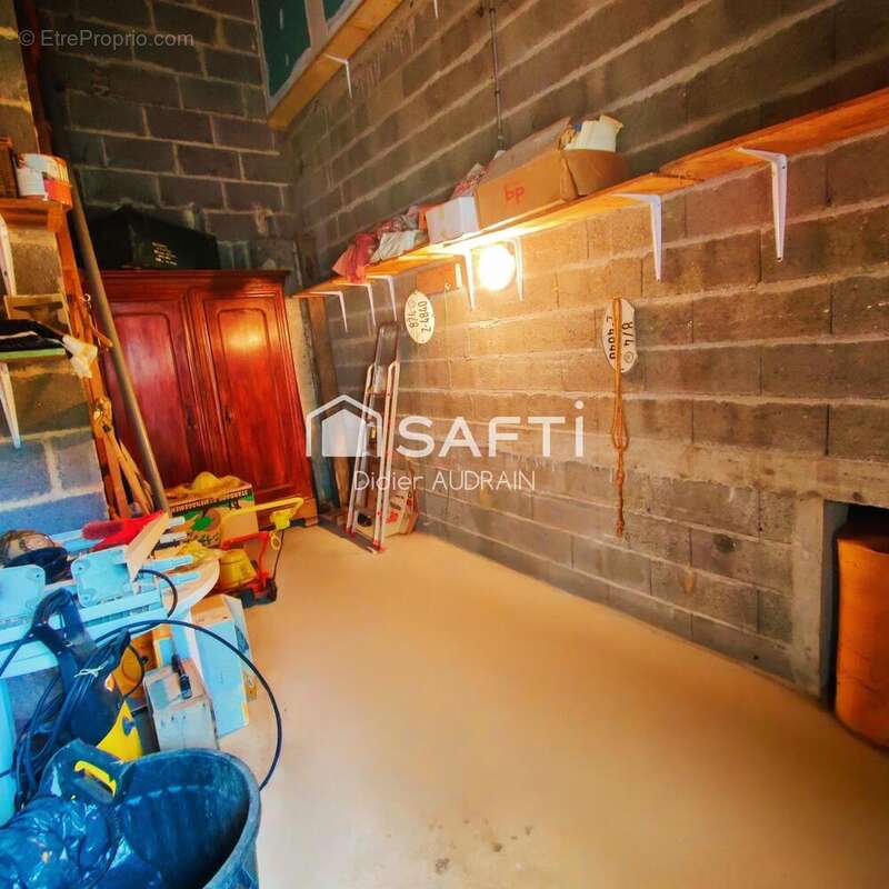 Maison 78 m² à Domerat  - photo 9