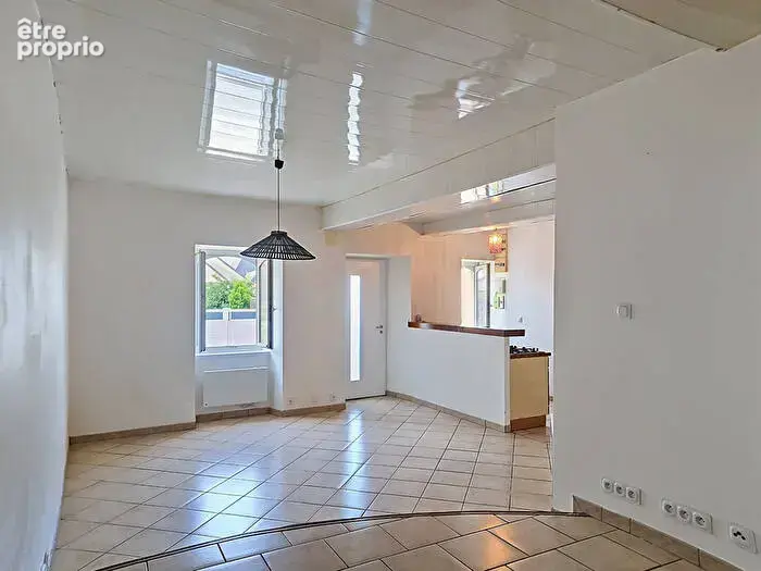 Maison de bourg à Cherré  Idéal premier achat ou investissement ! - photo 2