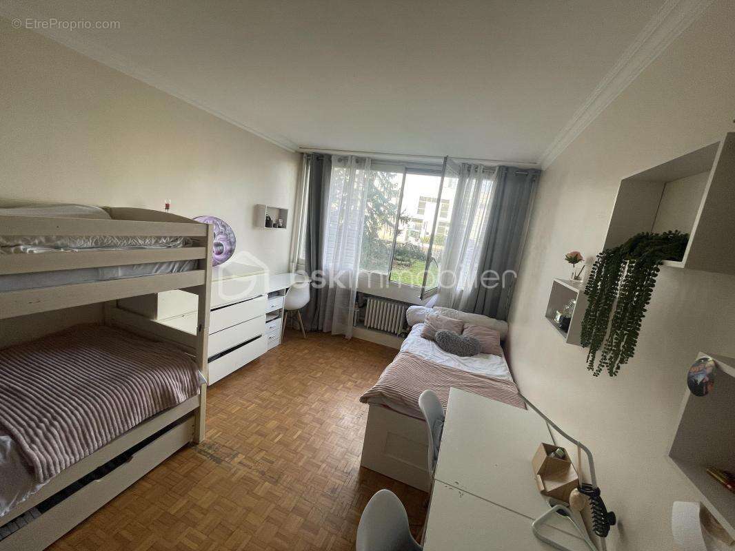 Appartement à FONTENAY-SOUS-BOIS