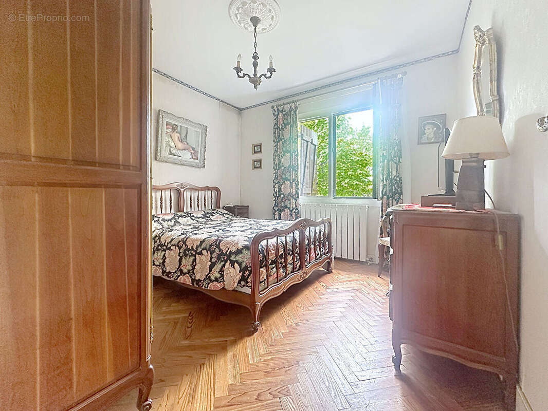 Maison à LE HAILLAN