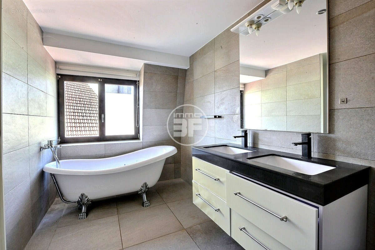 Appartement 126 m² à Huningue  - photo 7