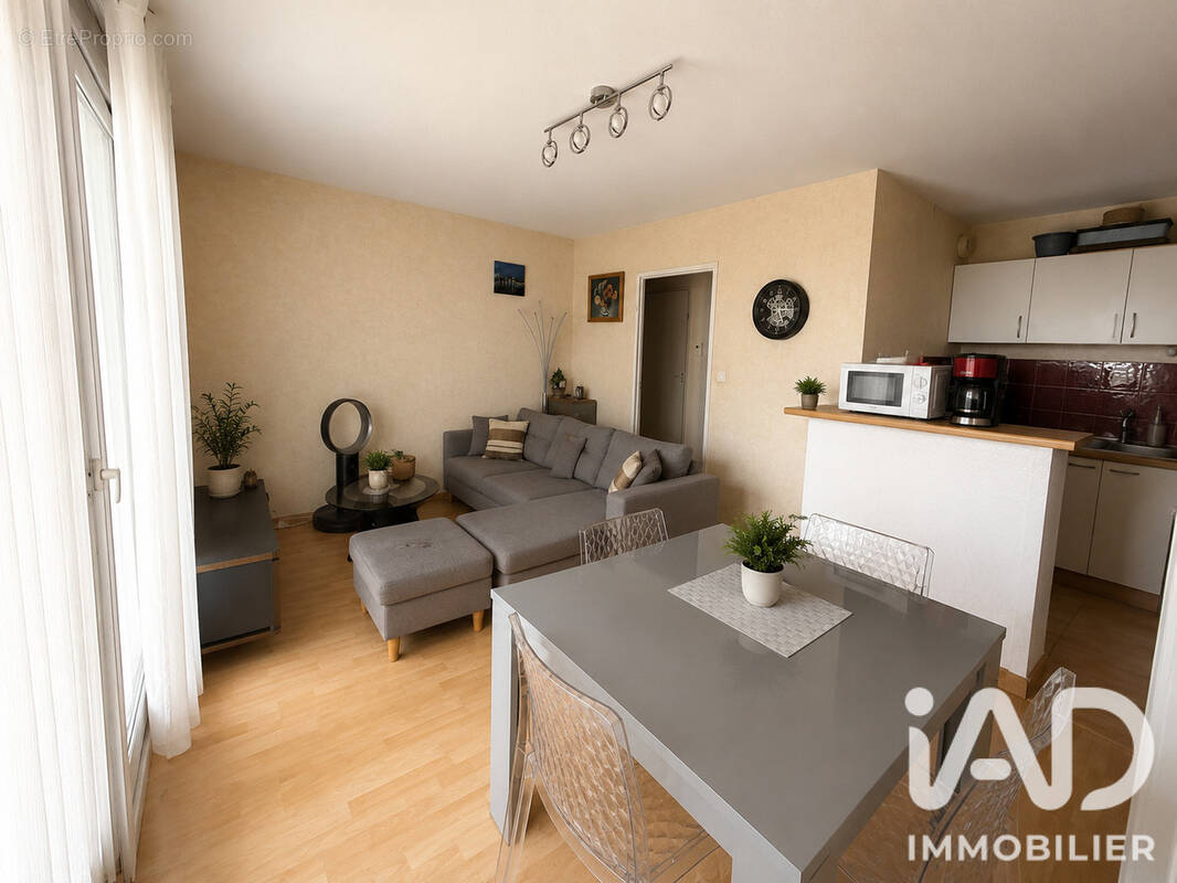 Photo 1 - Appartement à FROUZINS