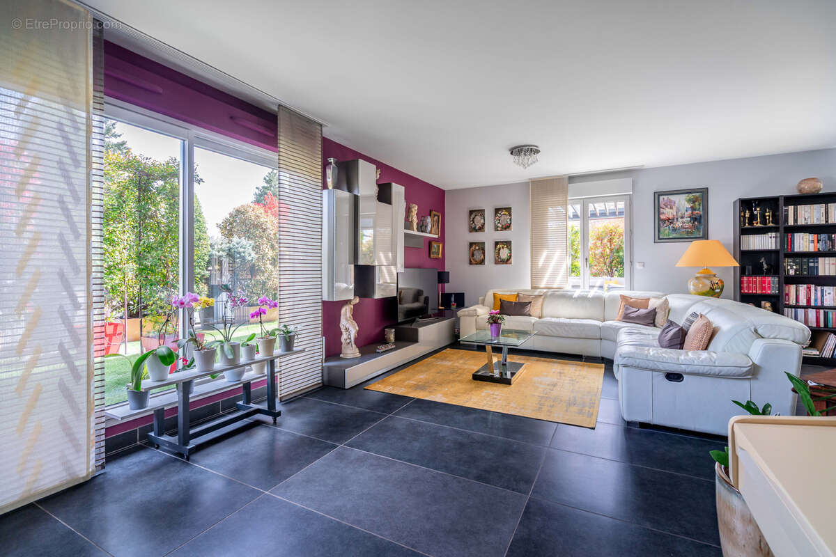 Appartement à TASSIN-LA-DEMI-LUNE