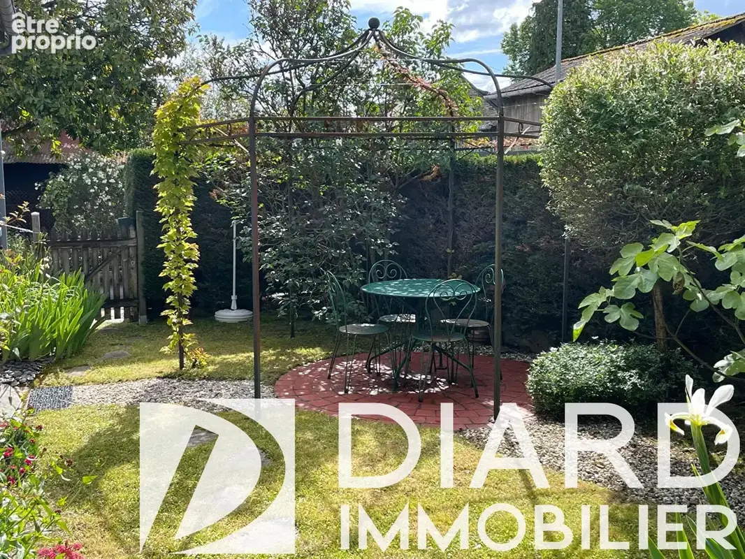 Vient d'être vendue par l'agence ! Nouveauté en exclusivité Cabinet Diard Immobilier ! Jolie maison en pierre dans le bourg de M - photo 19