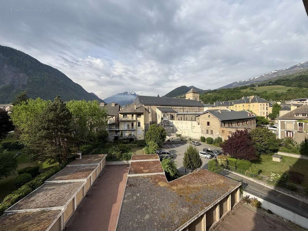 Appartement à SAINT-JEAN-DE-MAURIENNE