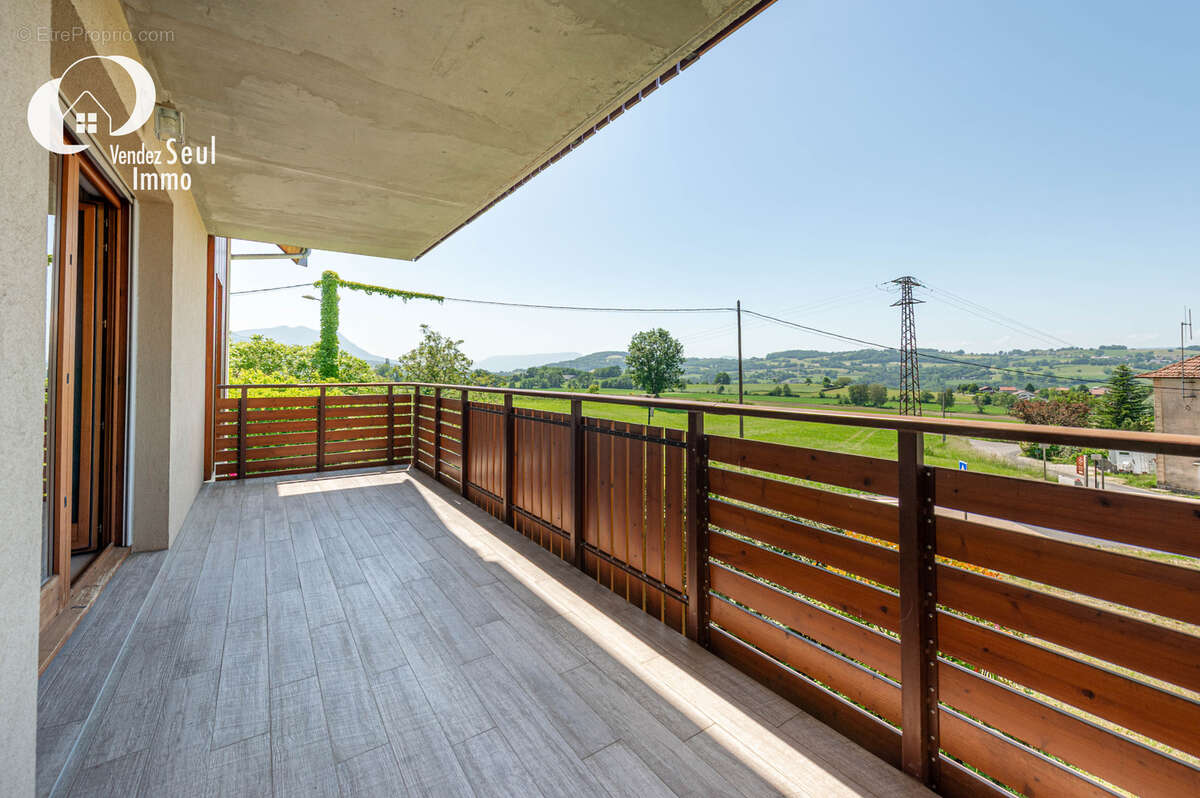 Appartement à GRUFFY