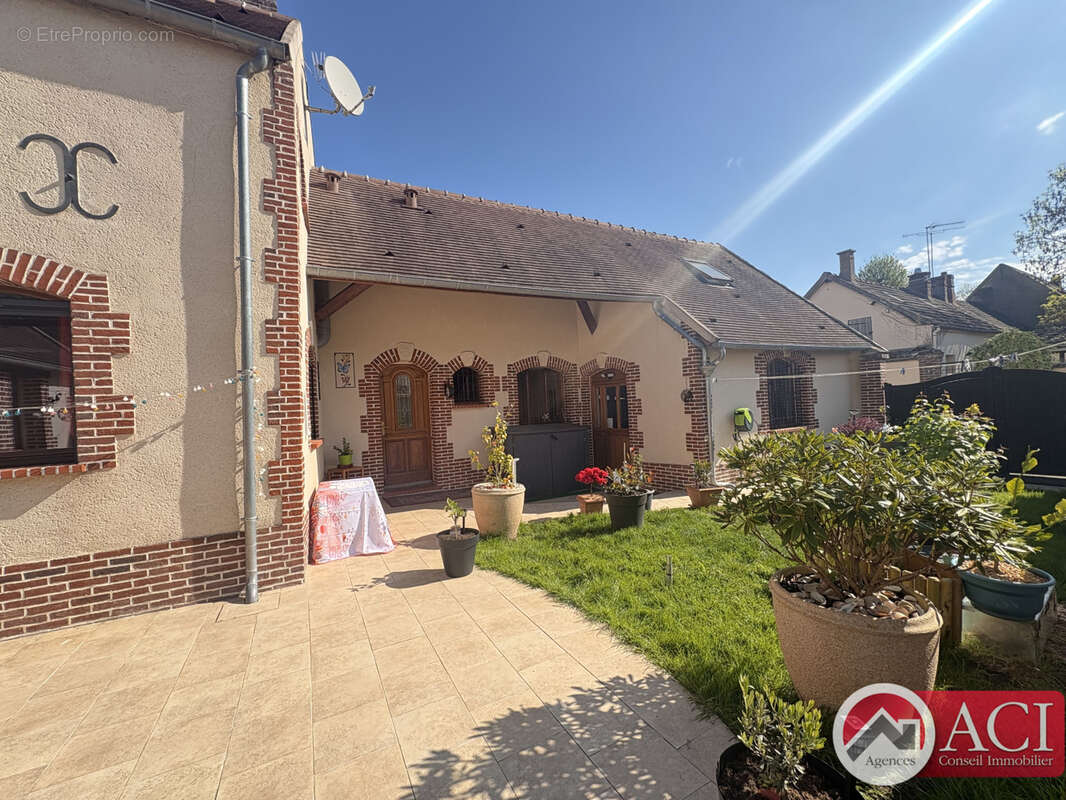 Maison à GRISY-LES-PLATRES