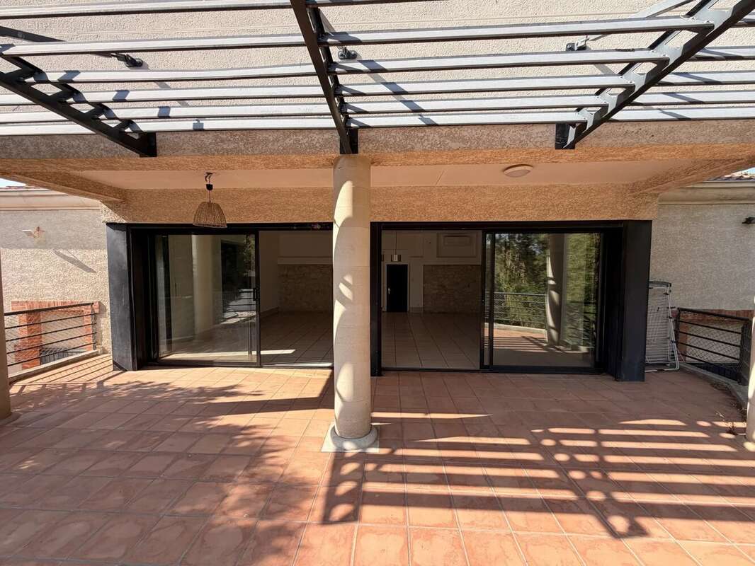 Magnifique maison d’architecte à Cuxac-d’Aude, à seulement 10 minutes de Narbonne ! - photo 28