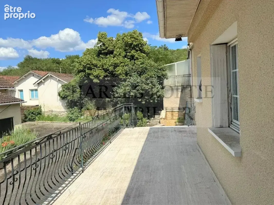 Ensemble immobilier situé à 5 minutes d'un village en Bouriane avec tous commerces - photo 33