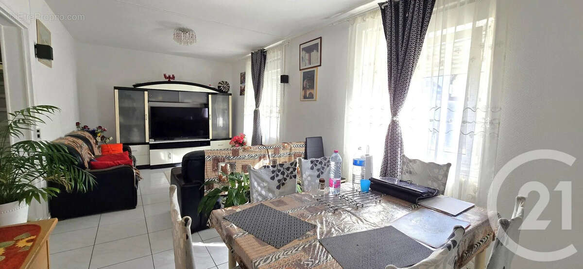 Maison à LE CREUSOT