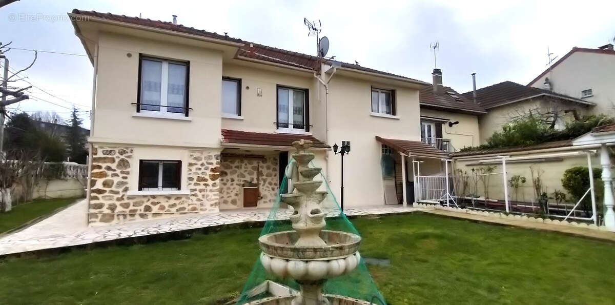 Maison à LONGJUMEAU