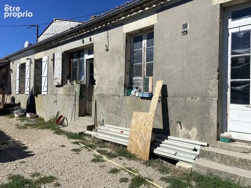 MAISON LONGERE A RENOVER TERRAIN 1160 m2