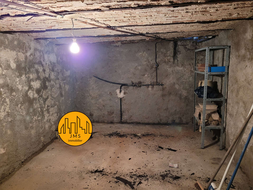 Maison à NOYANT-D&#039;ALLIER