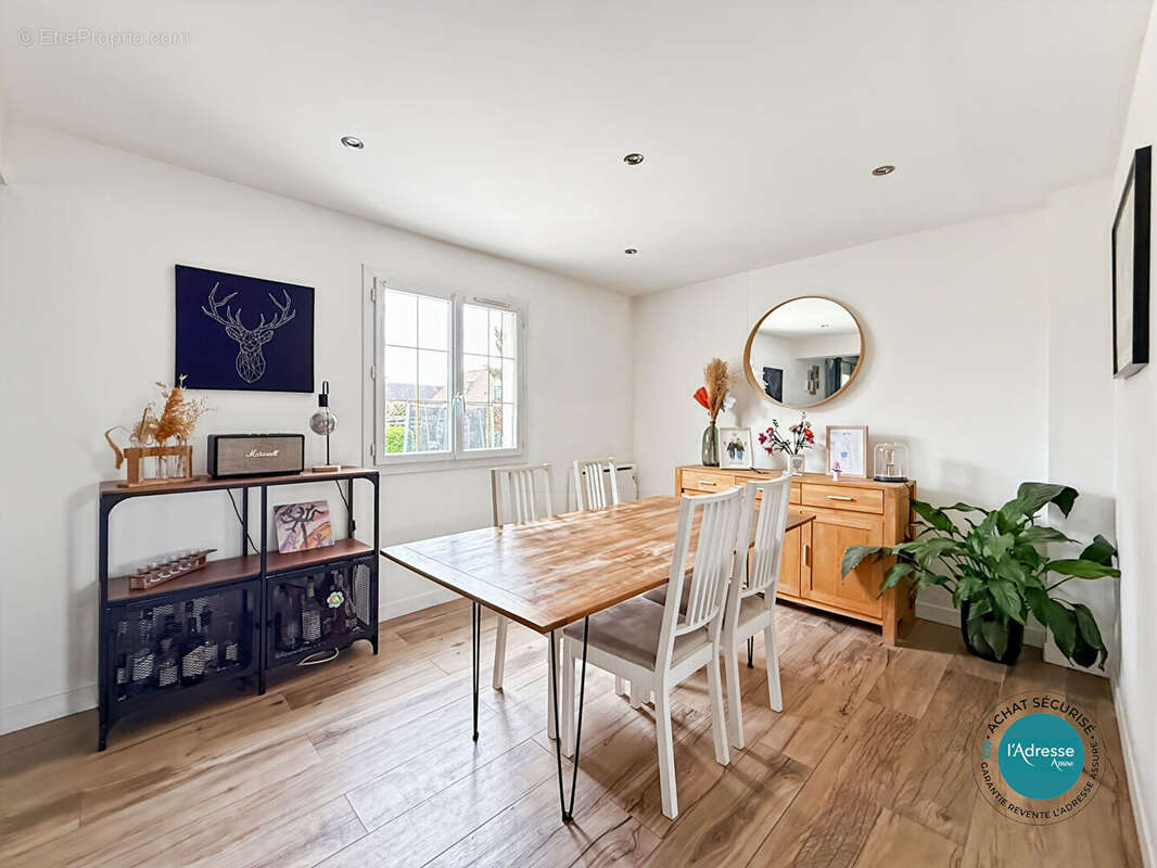 Maison à BALLANCOURT-SUR-ESSONNE