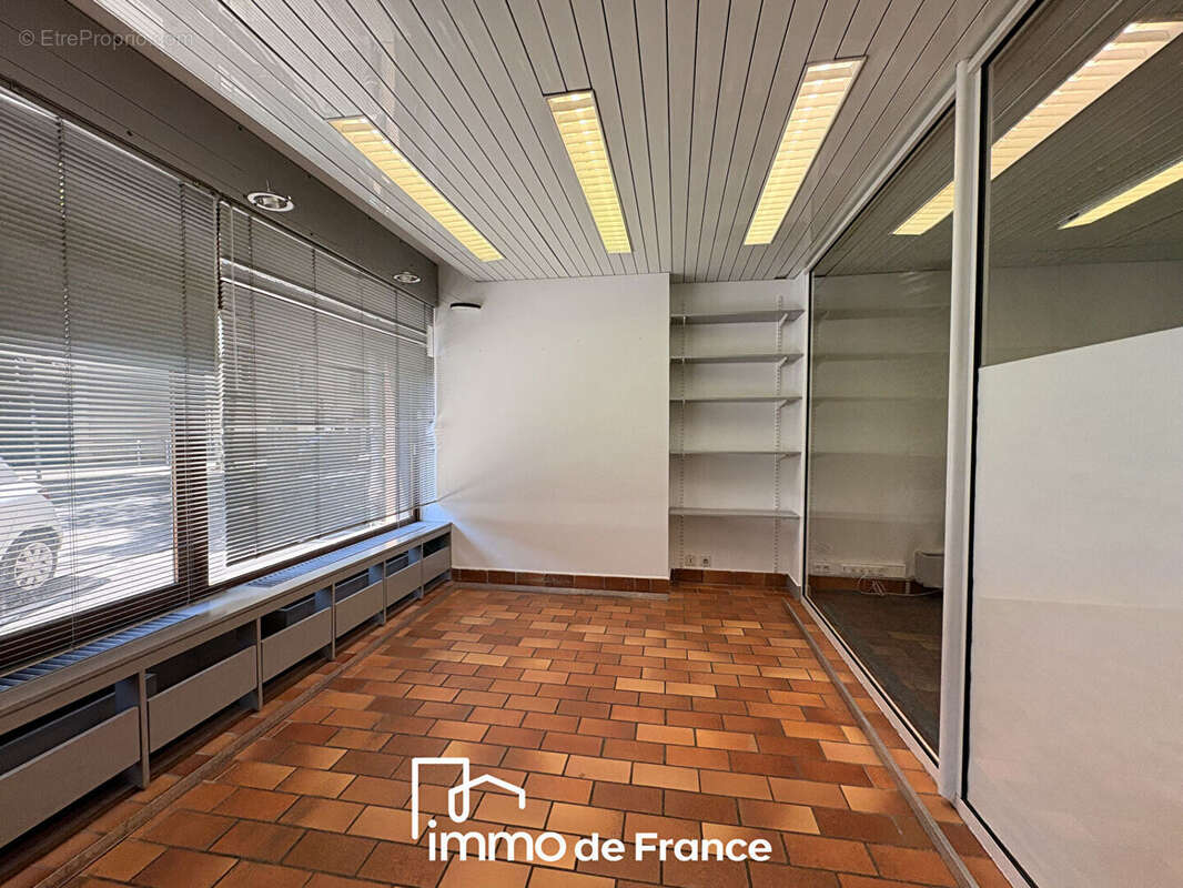 Local commercial Rodez - photo 2