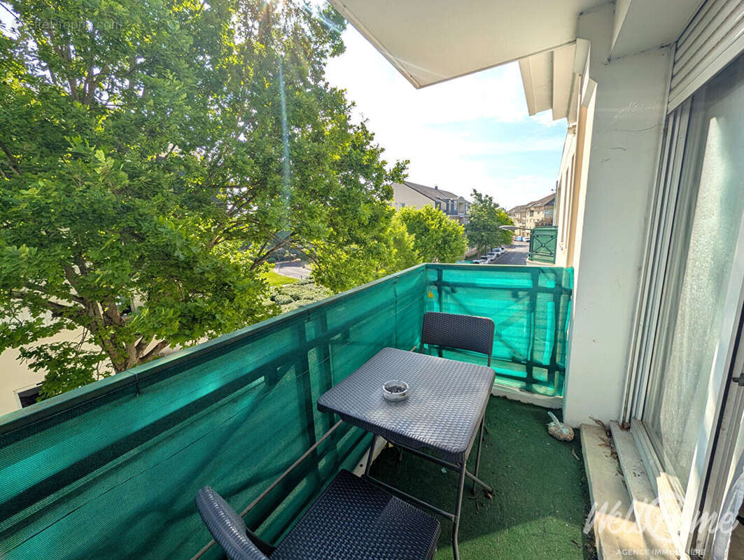 Appartement à JOUY-LE-MOUTIER