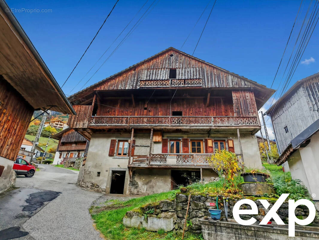 Maison à BONNEVILLE