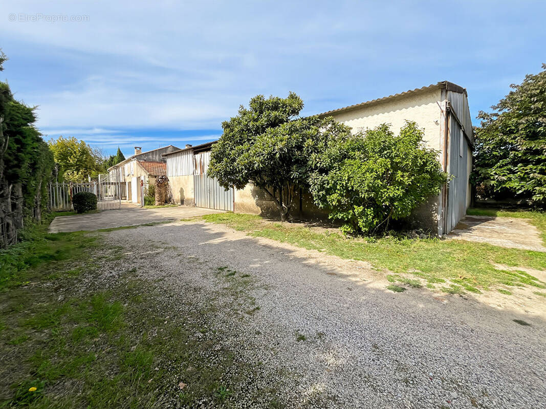 Maison à EYRAGUES