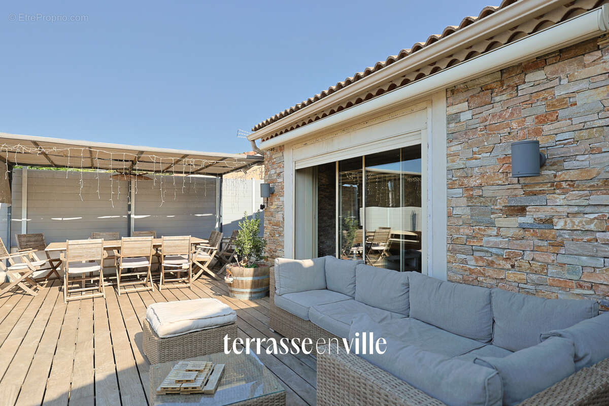 Maison à LA VALETTE-DU-VAR
