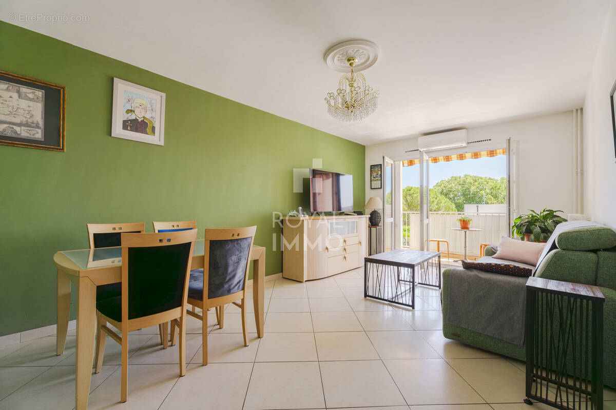Appartement à LA VALETTE-DU-VAR