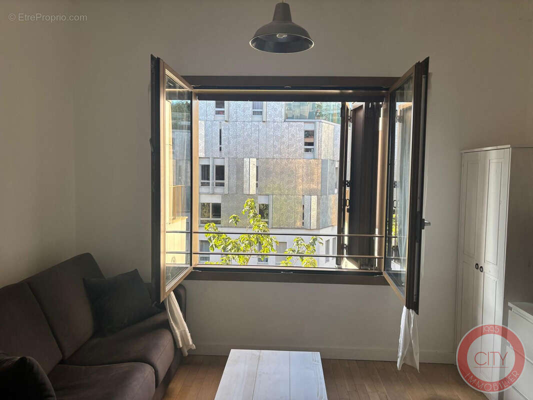 Appartement à PARIS-19E