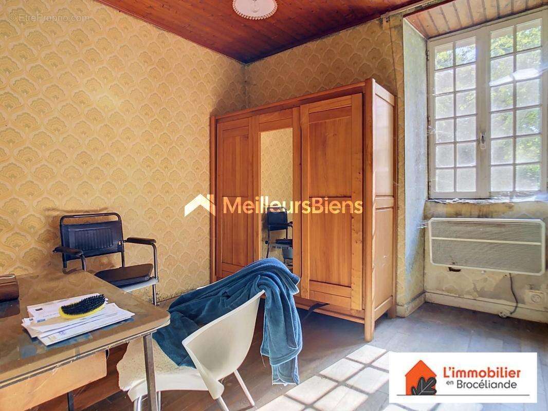 Maison à MAURE-DE-BRETAGNE