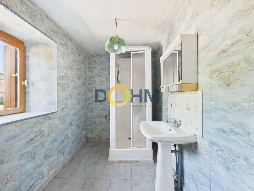 Maison de 138 m2 avec grange et terrain   Charbonnier-les-Mines - photo 8