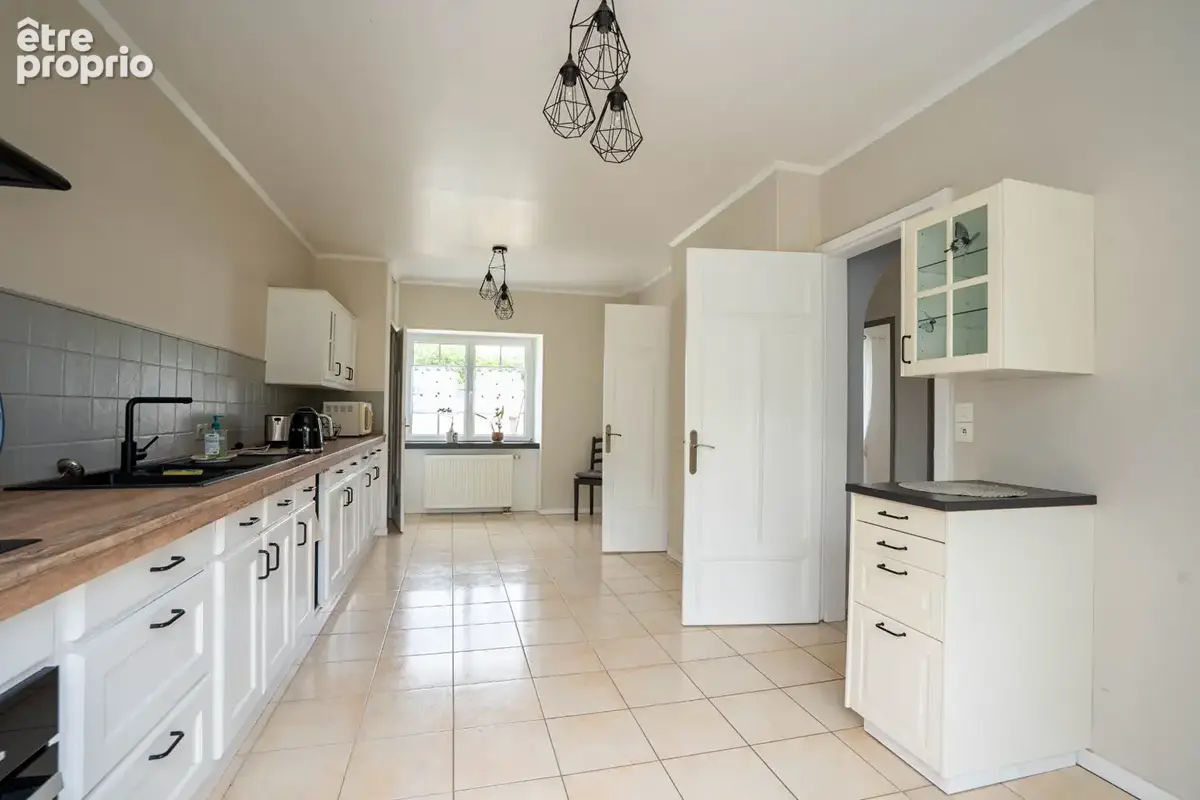 A vendre à Concarneau Maison familiale de caractère avec grand jardin, terrasse et sous-sol complet - photo 5