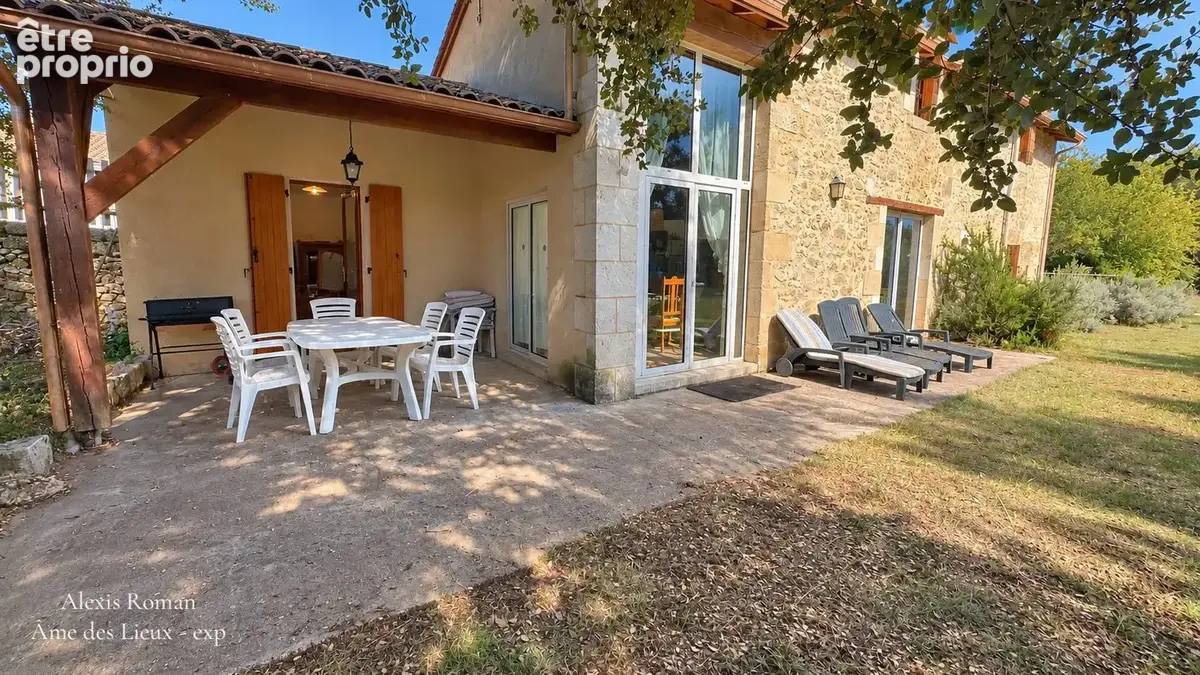 Maison 6 pièces 128 m² à vendre à Montpeyroux (24610) - photo 2