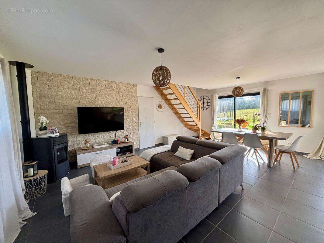 Maison à PONT-L'EVEQUE
