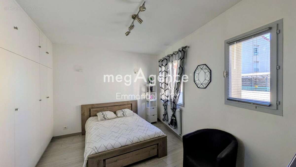 Maison de village 120m² - terrasse 33m² - garage & atelier 115m² - photo 8