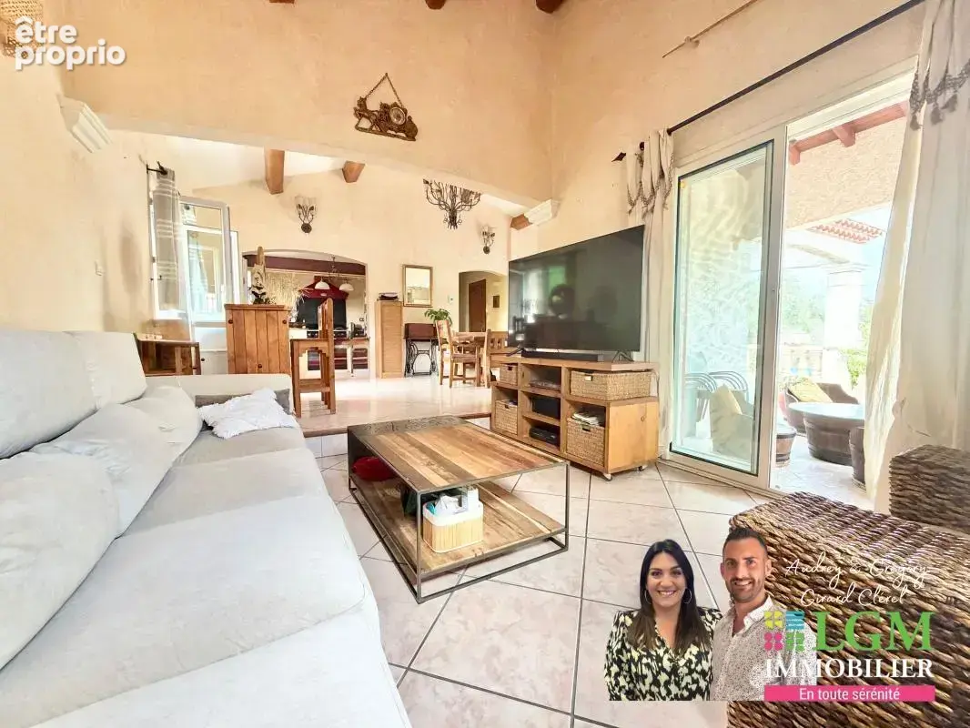 Maison de plain-pied, 4 chambres, piscine, 1000m2 de terrain, au calme, proche du centre - photo 10