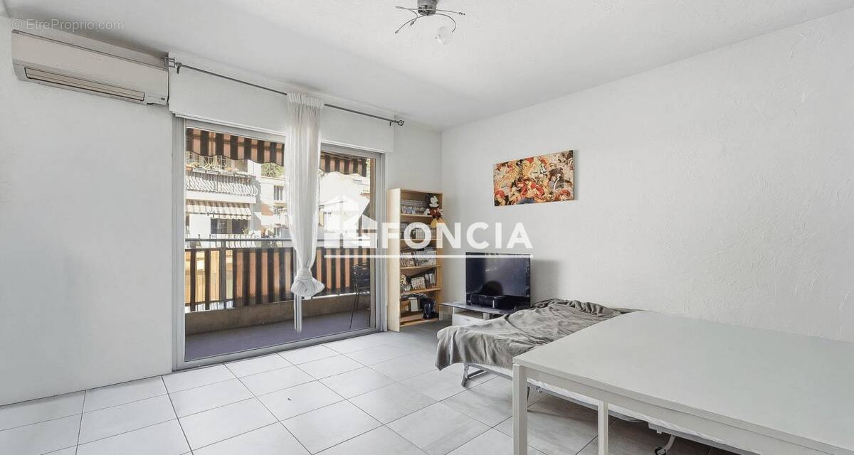 Appartement à VILLENEUVE-LOUBET