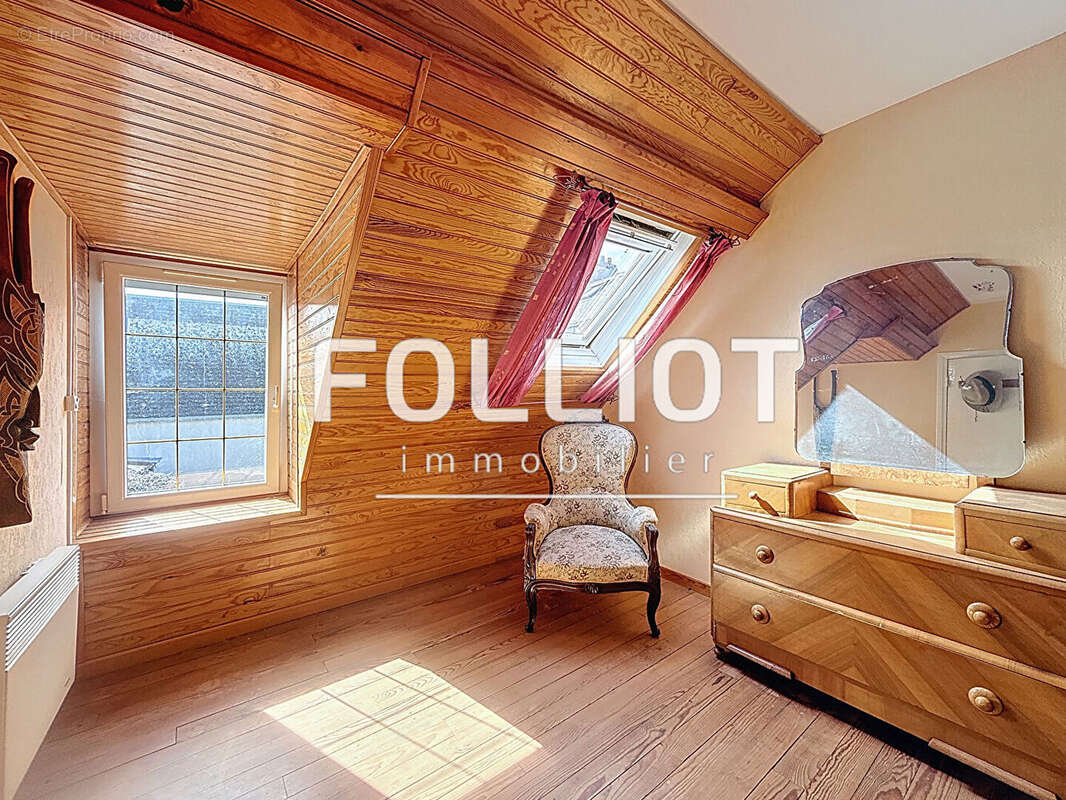 Maison à DONVILLE-LES-BAINS