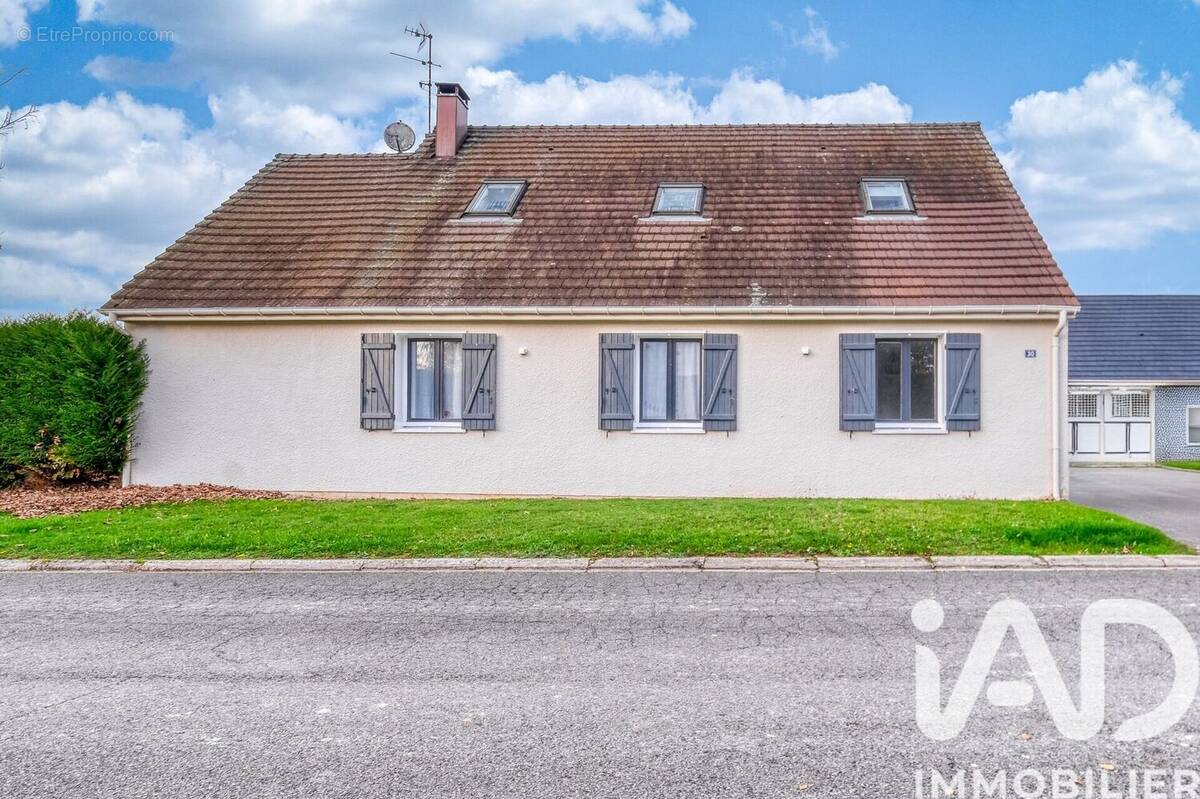 Photo 1 - Maison à PEROY-LES-GOMBRIES