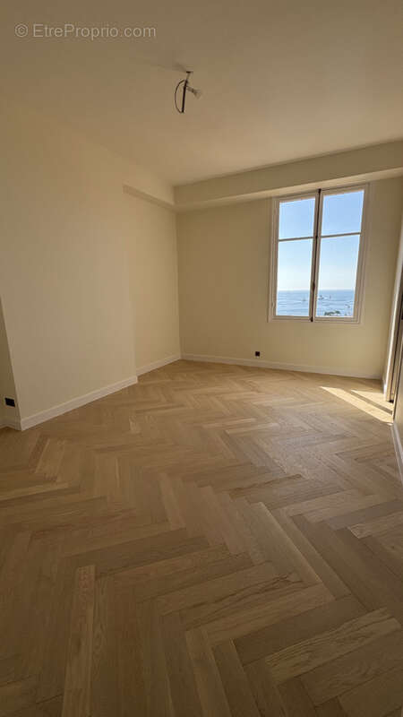 Appartement à BEAULIEU-SUR-MER