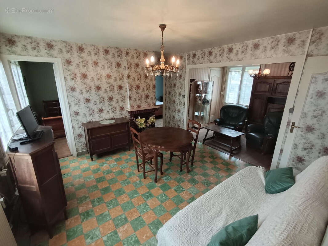 Maison plain pied 2 chambres, garage et jardin - photo 4