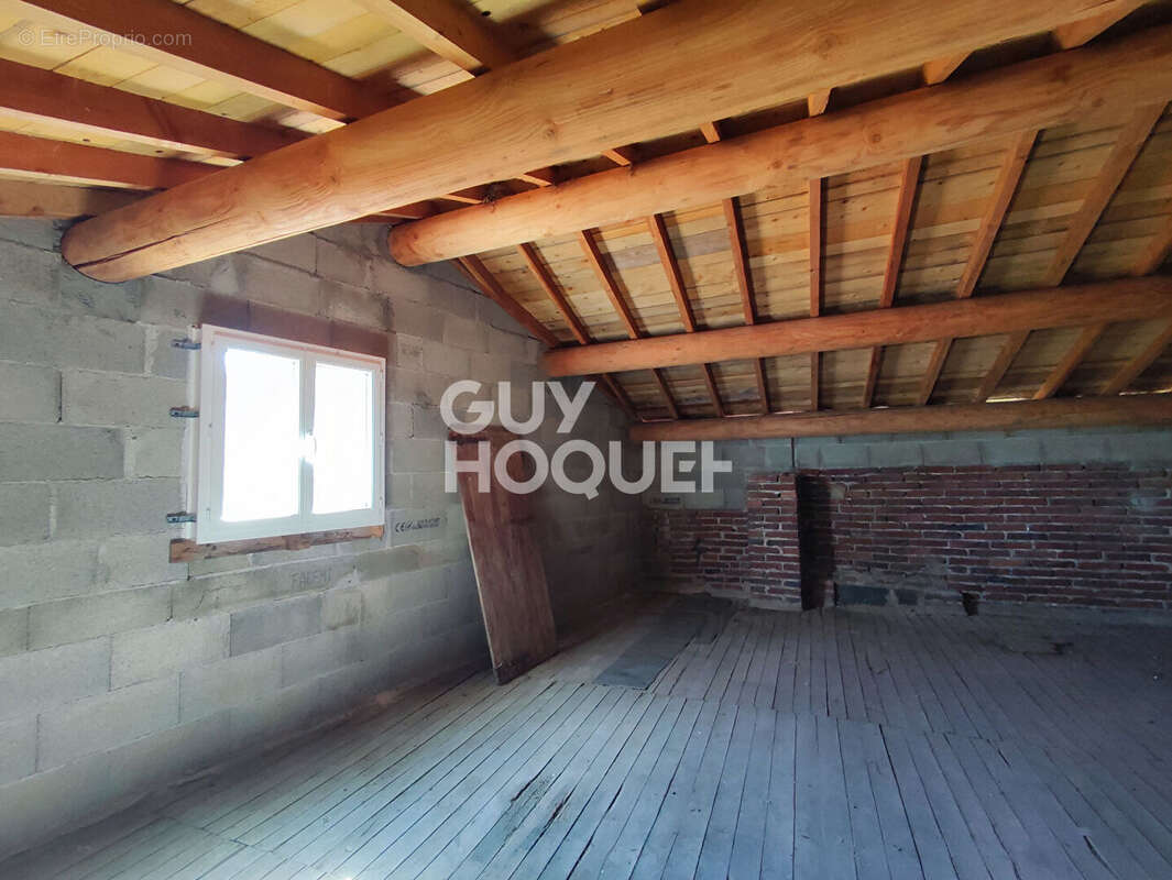 Maison à MORNAND-EN-FOREZ