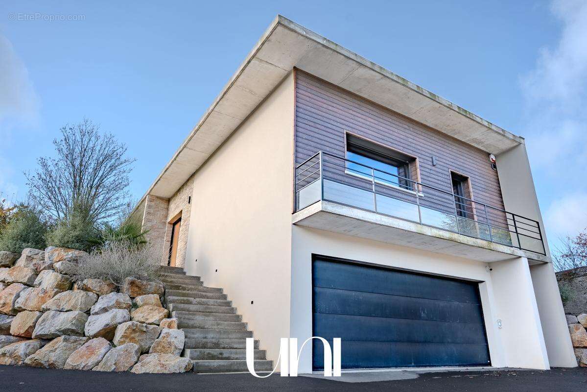 Maison à BIEVILLE-BEUVILLE