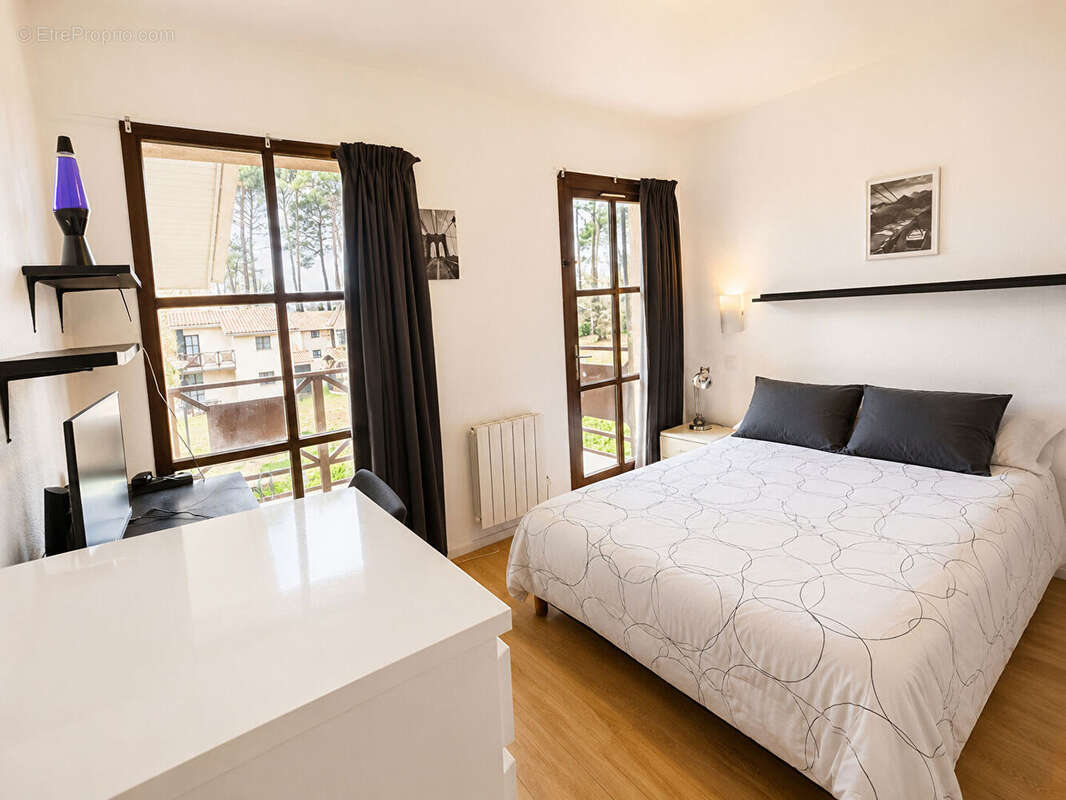 Maison de 90 m² à Salles - photo 5