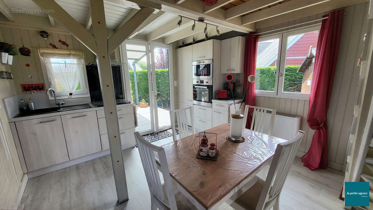 Maison à MERVILLE-FRANCEVILLE-PLAGE
