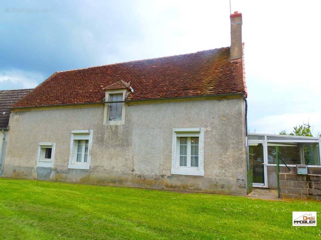 Maison à CREZANCAY-SUR-CHER
