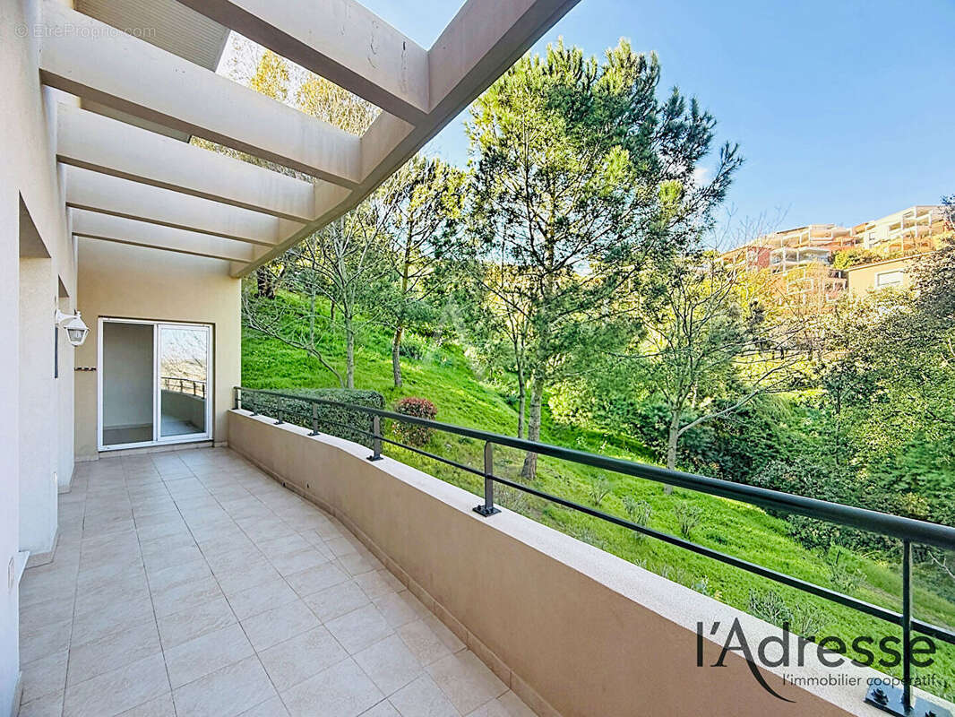 Appartement à MANDELIEU-LA-NAPOULE