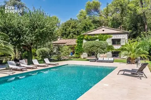 Maison à ROQUEFORT-LES-PINS