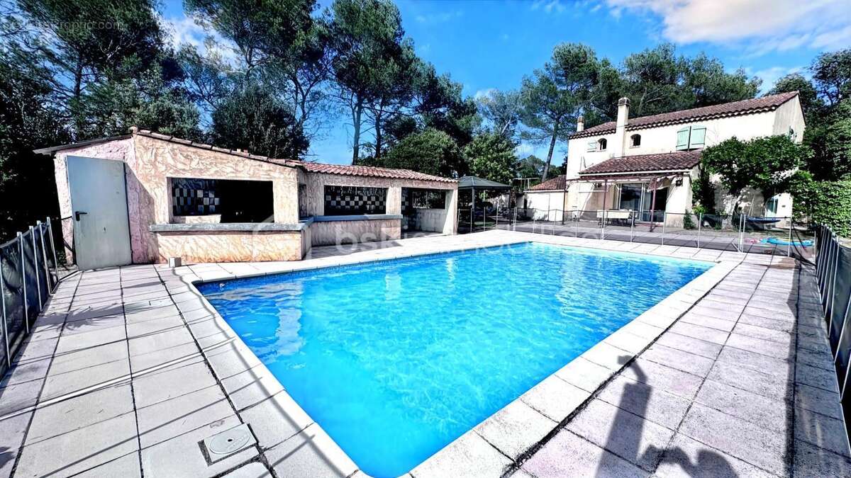 Maison à BRIGNOLES
