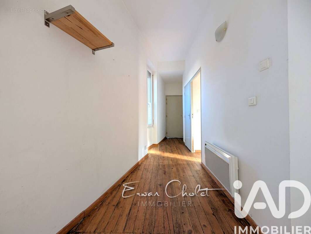 Photo 7 - Appartement à SAINT-ETIENNE-DE-MONTLUC