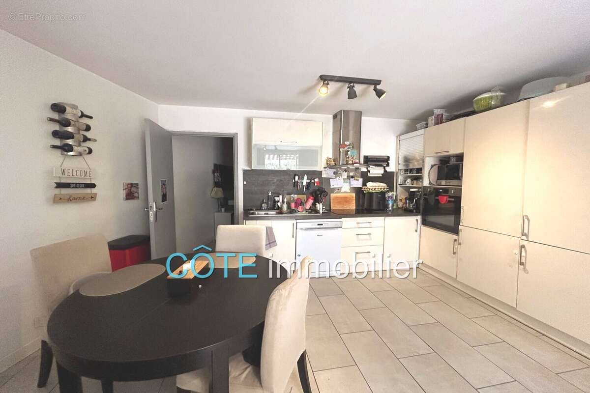 Appartement à VALLAURIS