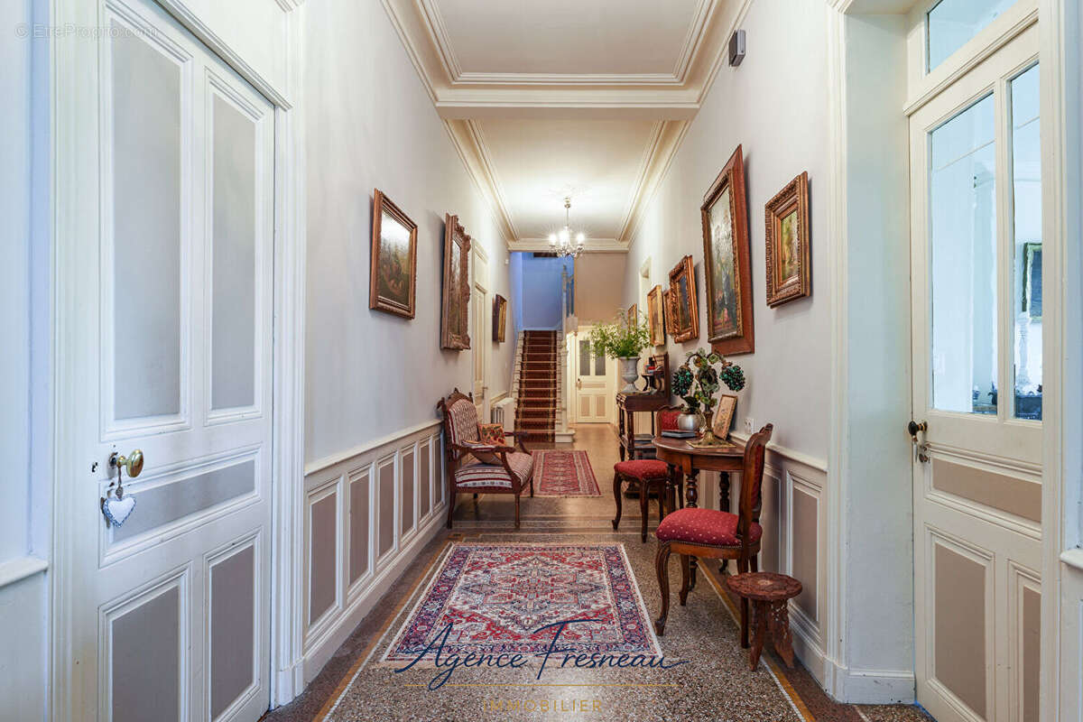 Manoir  - 7 chambres - 350 m2 - Vue panoramique sur la Loire - photo 5